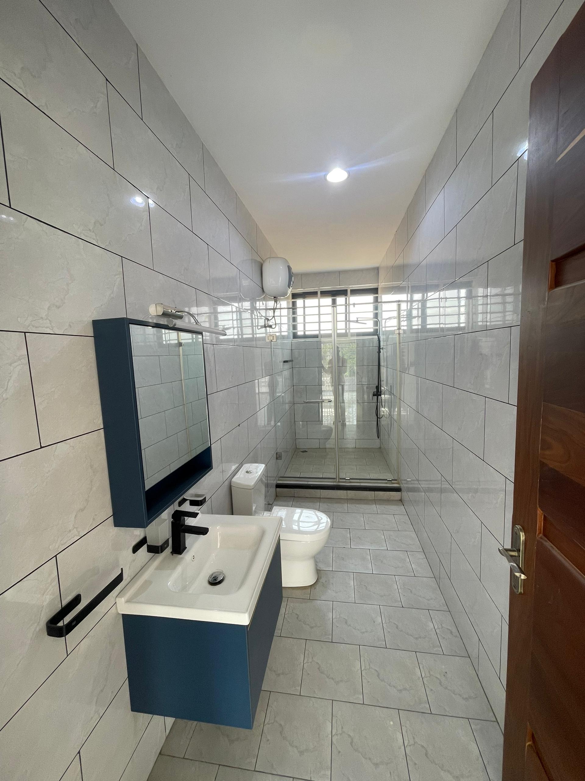 Newly Built 8 Bedrooms Ensuite Storey