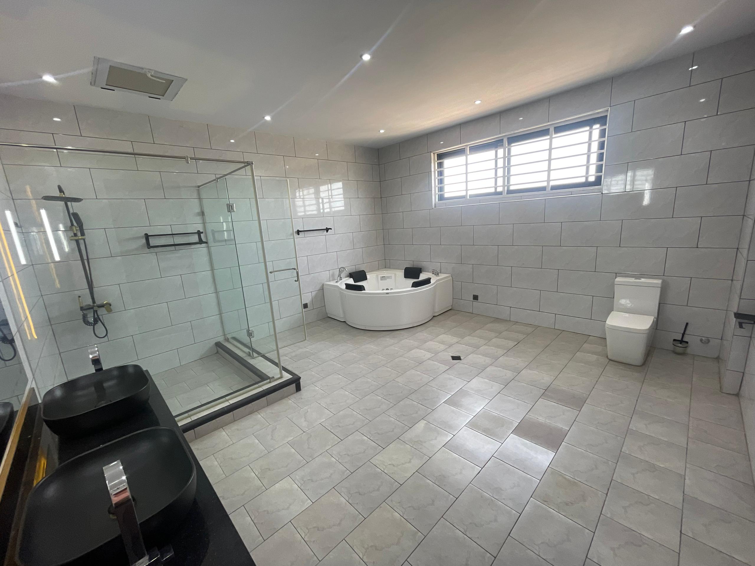 Newly Built 8 Bedrooms Ensuite Storey