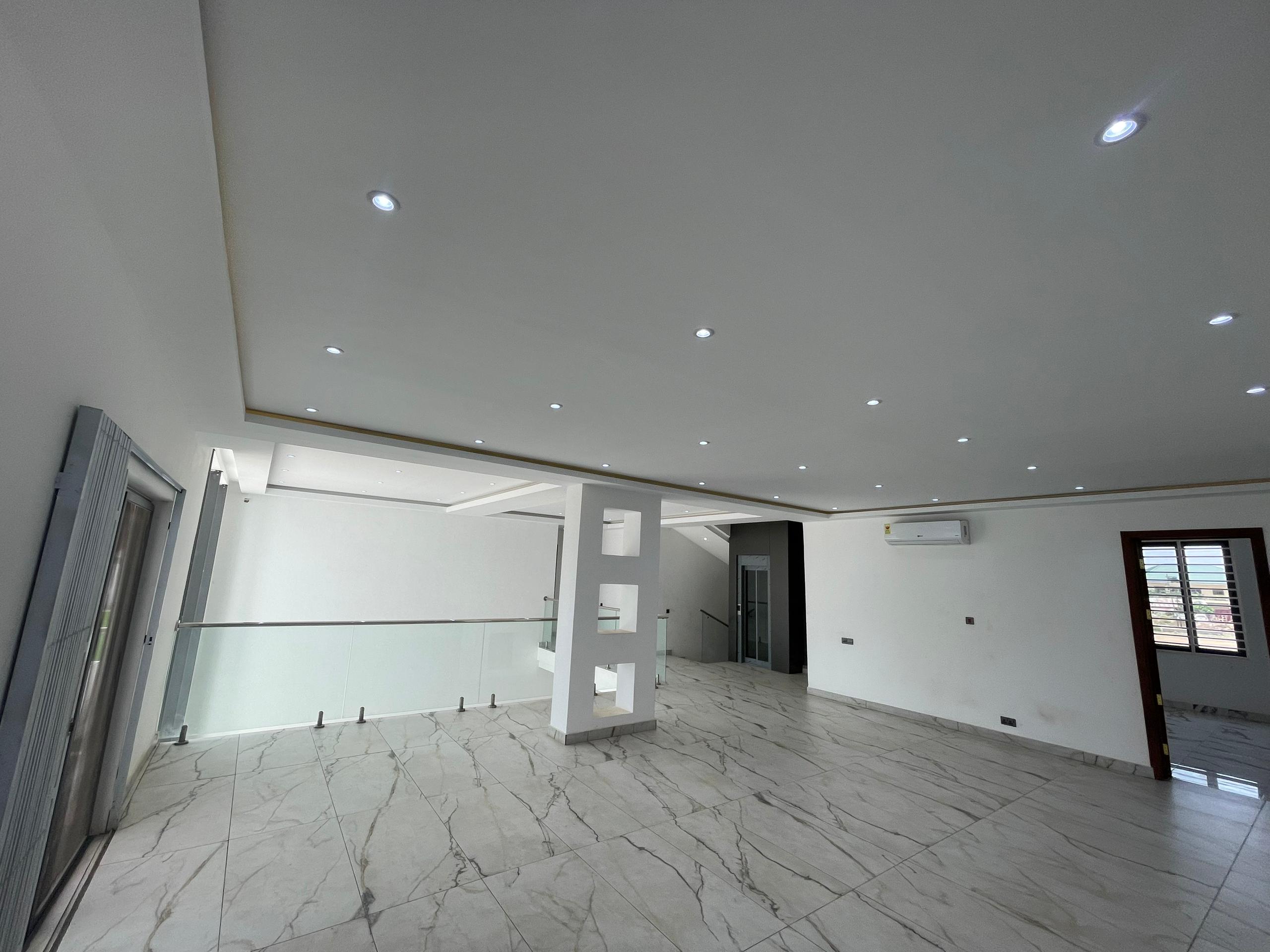 Newly Built 8 Bedrooms Ensuite Storey