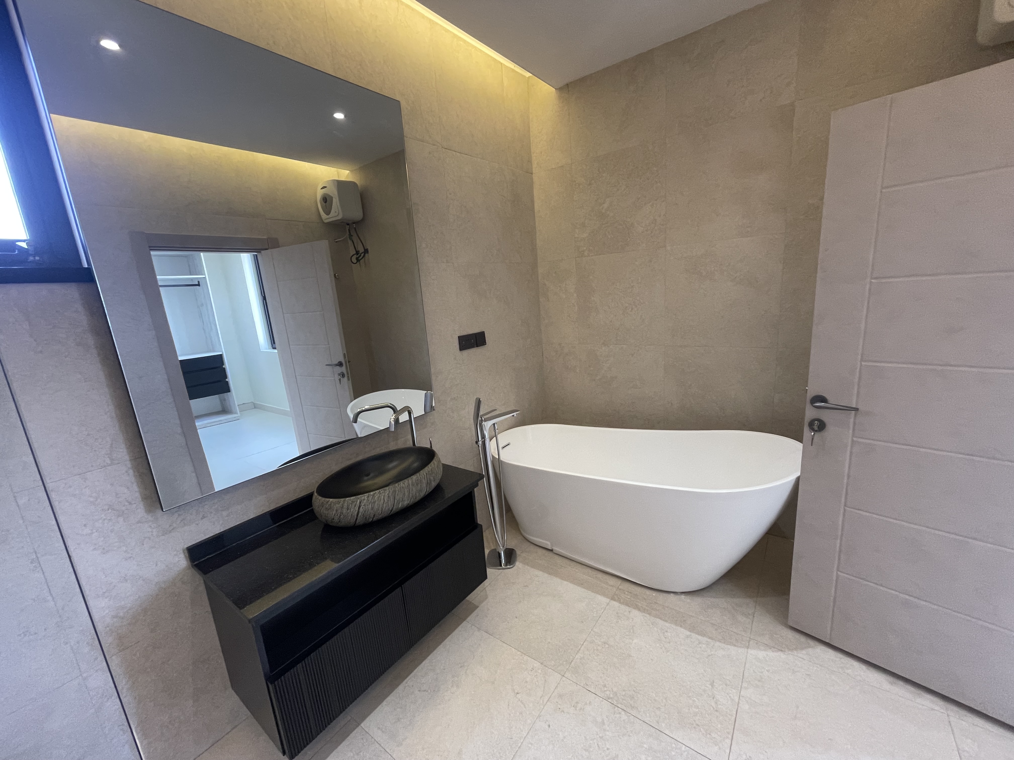 PREMIUM FITTED FOUR BEDROOM WITH BQ AT DZORWULU FOR SALE.