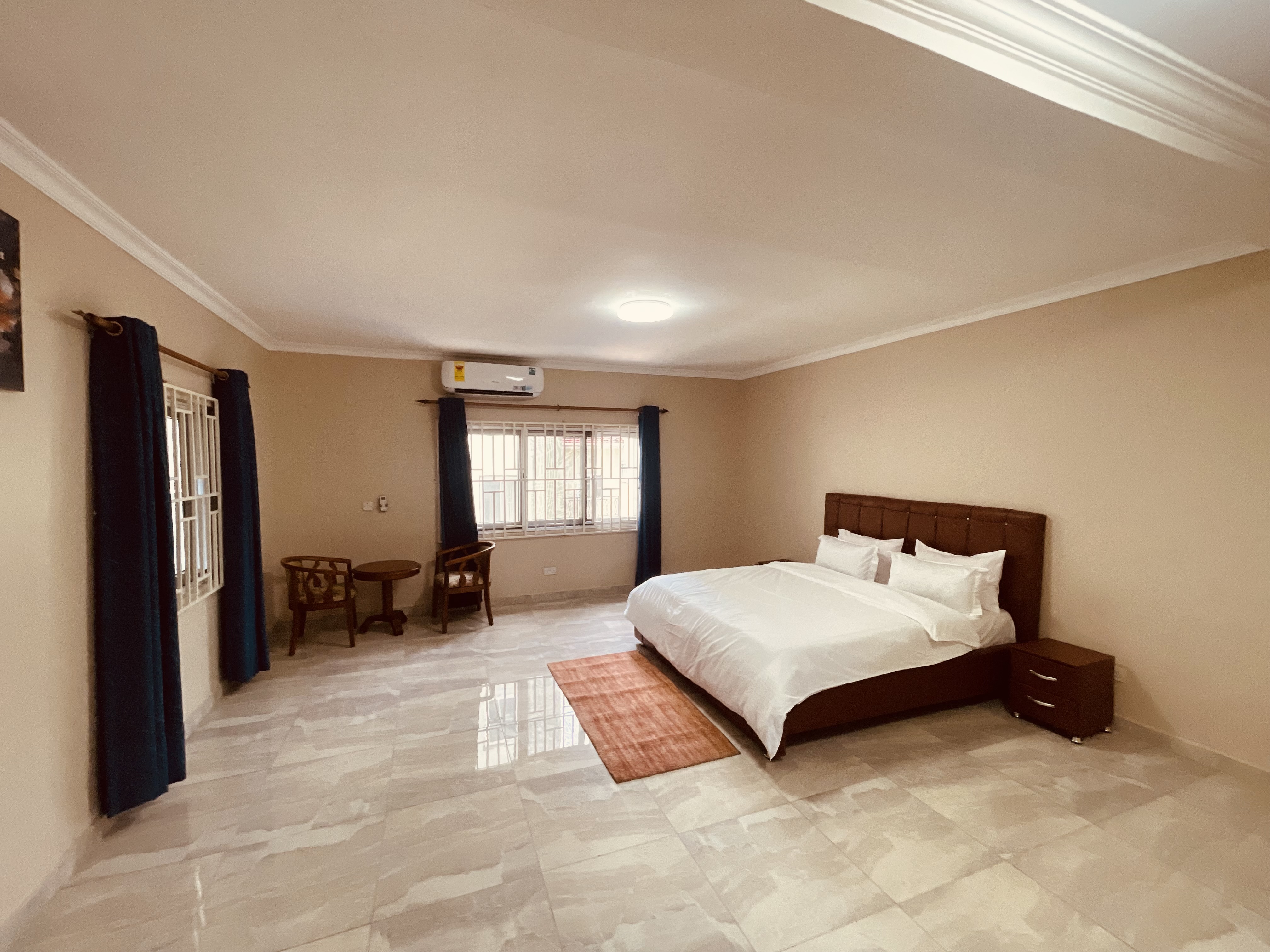 ROYALS PARK APARTMENT ( three bedrooms)