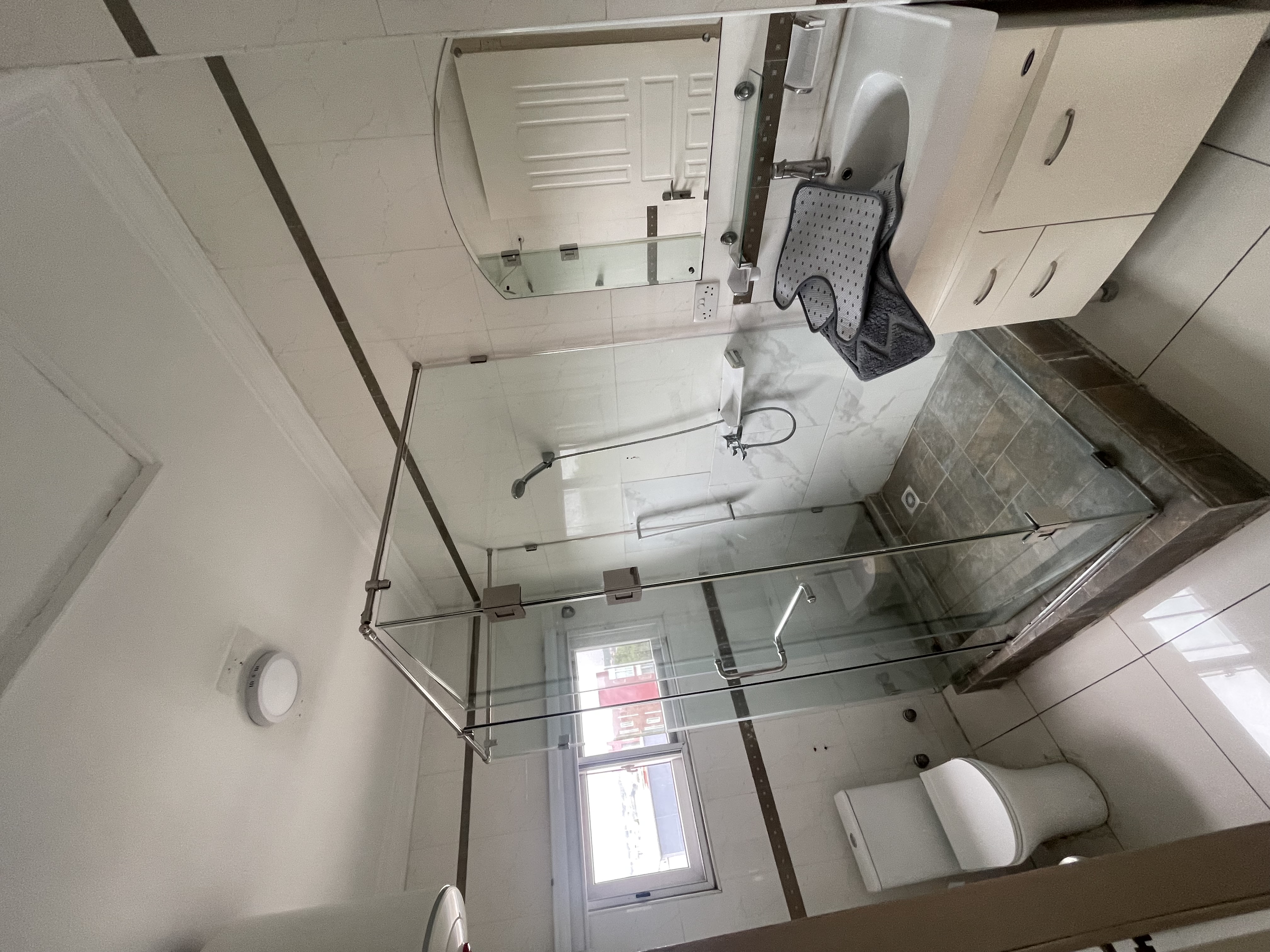 ROYALS PARK APARTMENT ( three bedrooms)