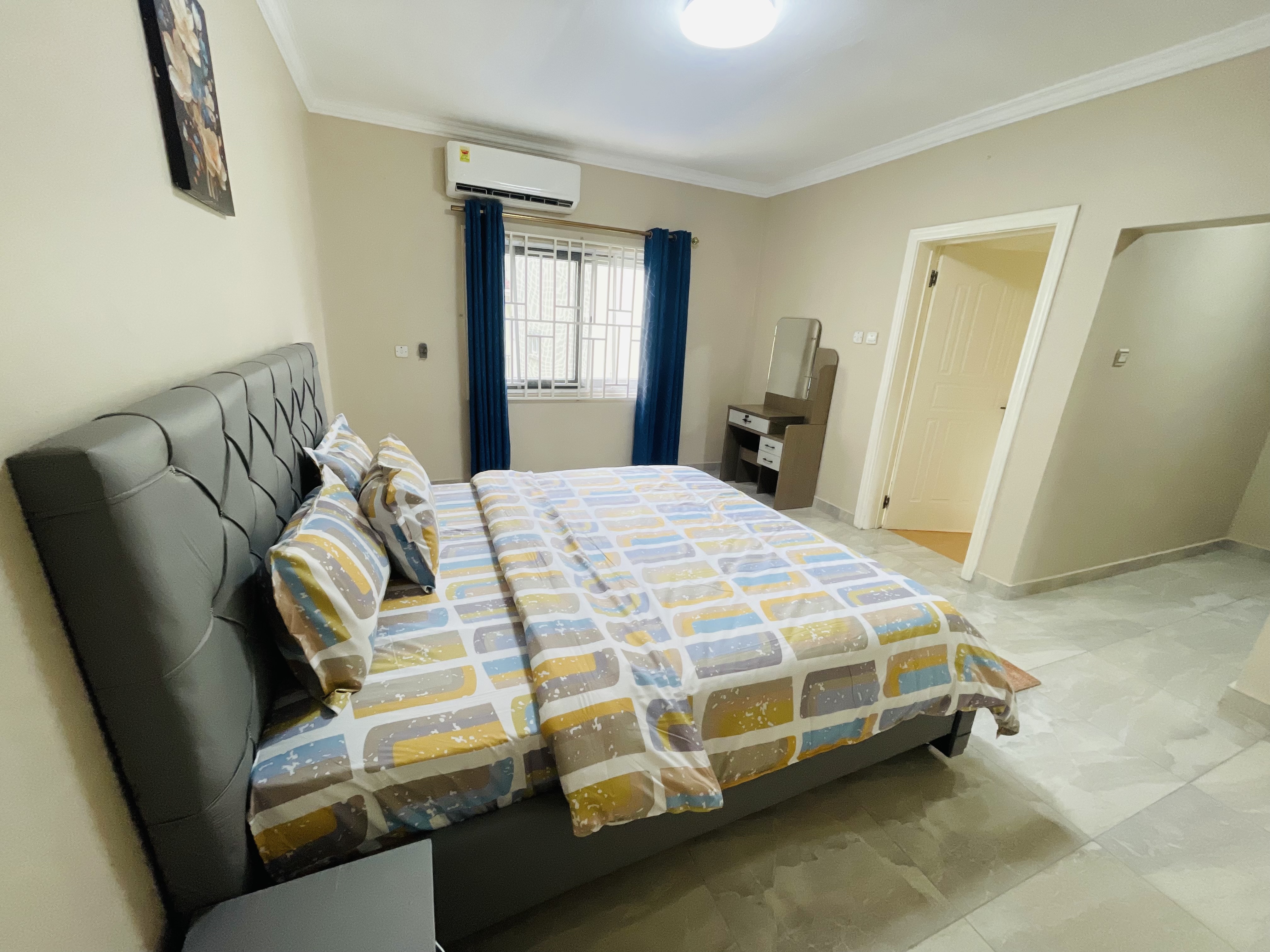 ROYALS PARK APARTMENT ( three bedrooms)