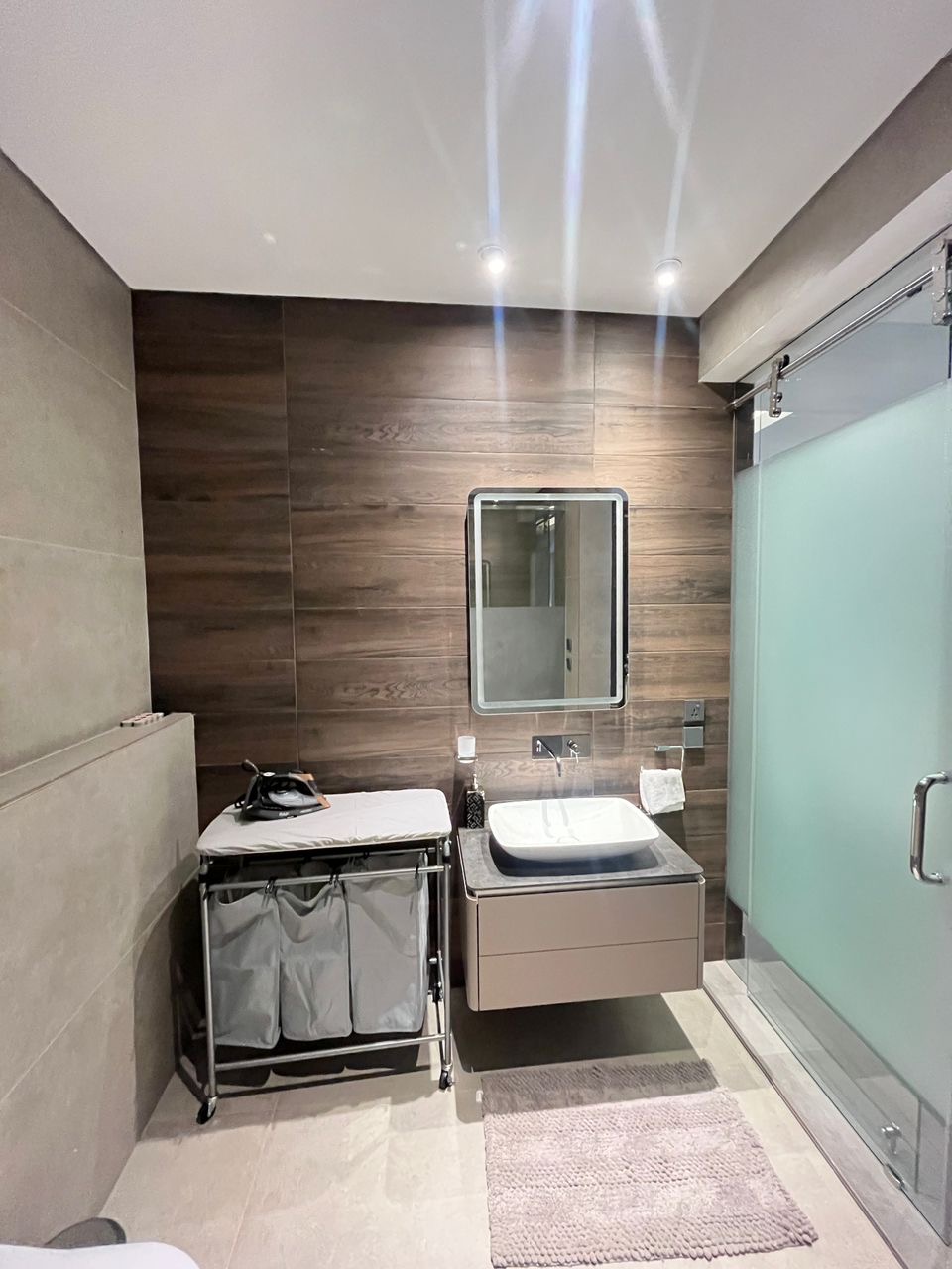 BEYOND LUXURY STUDIO APARTMENT