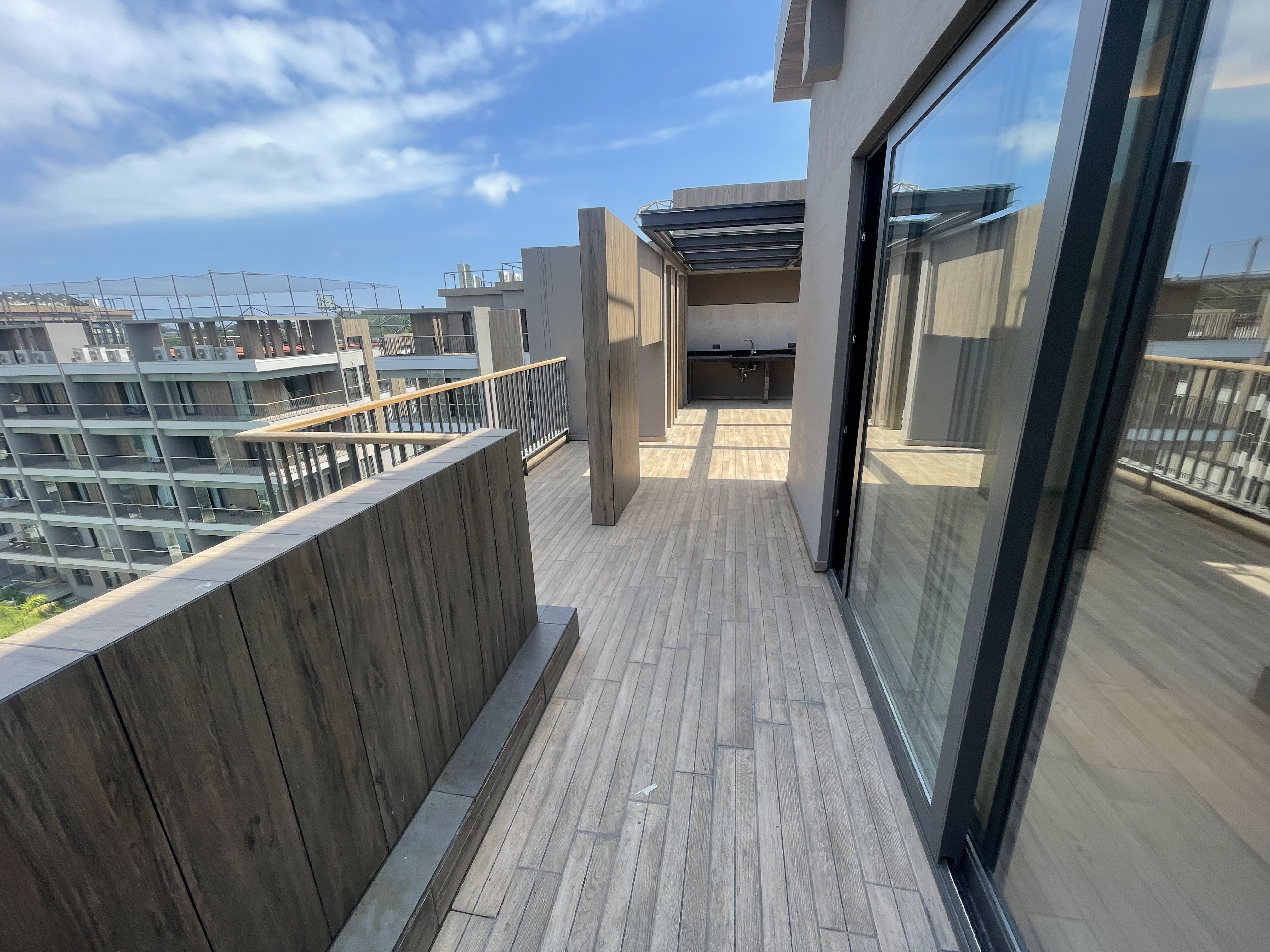 PENTHOUSE AT DIAMOND INN