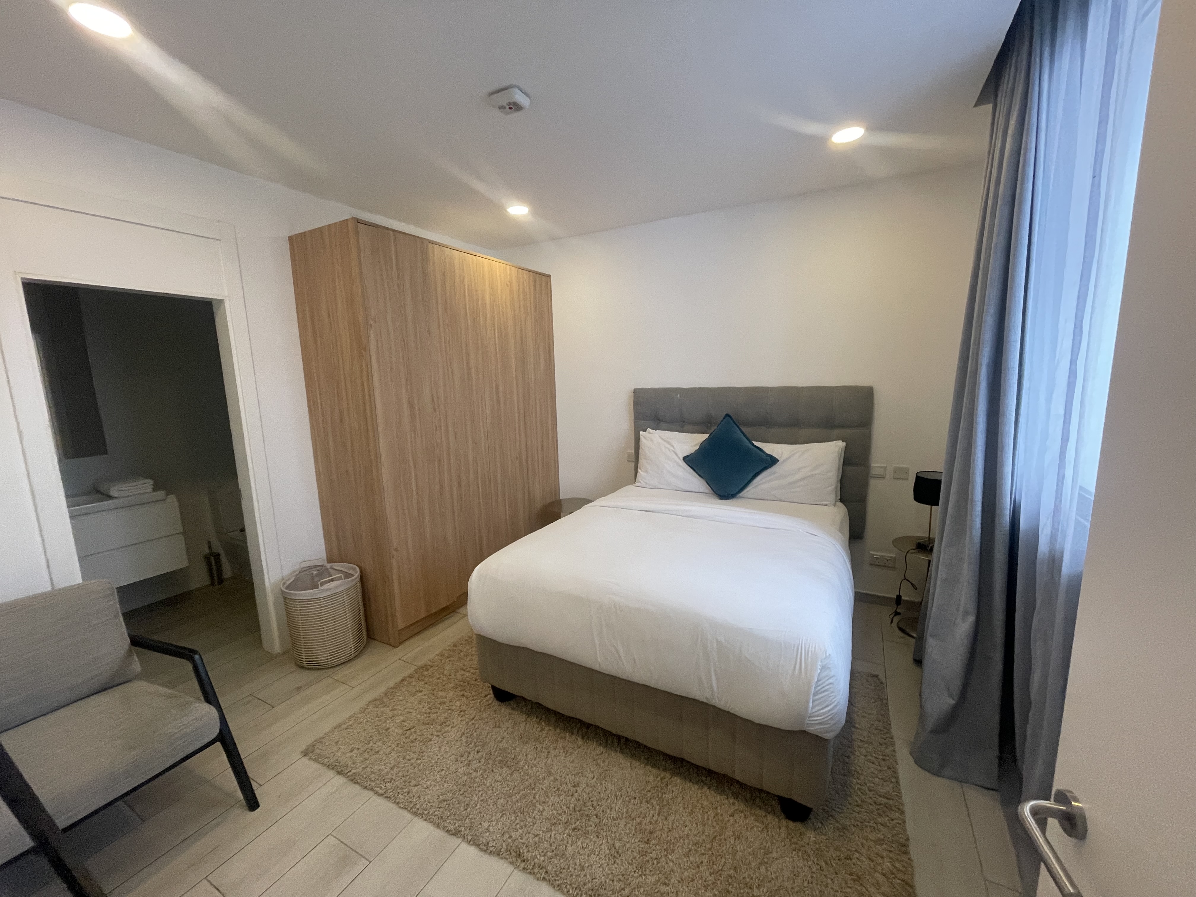 GREYSTONE APARTMENT ( 2 bedrooms)
