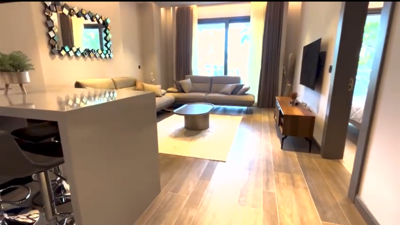ONE BEDROOM APARTMENT AT DIAMOND INN