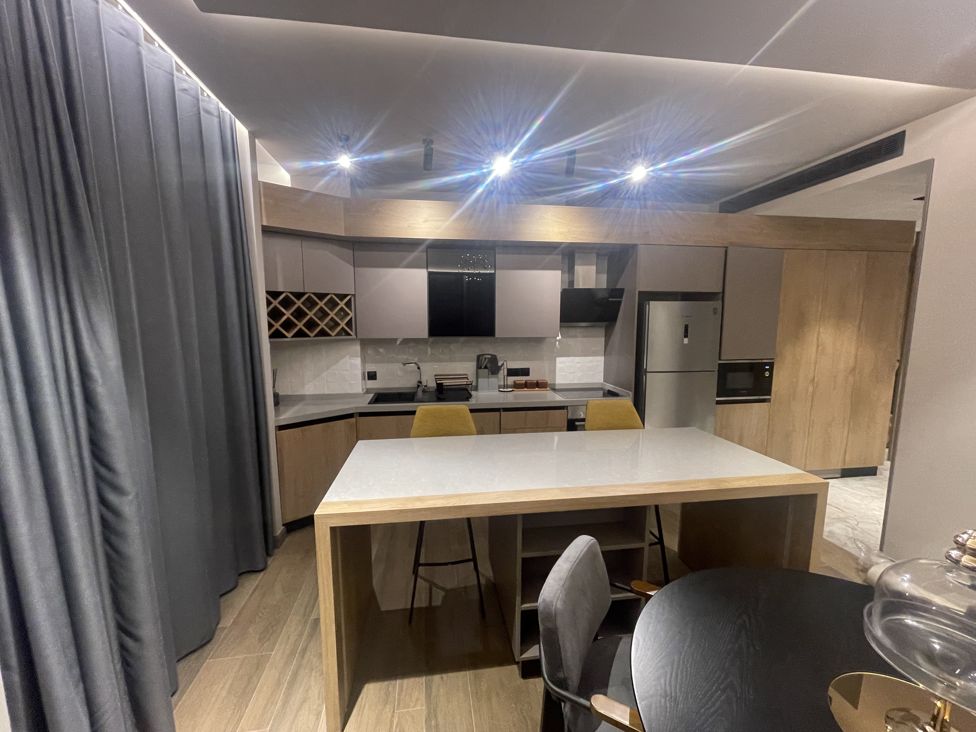 TWO BEDROOM APARTMENTS AT DIAMOND IN.M