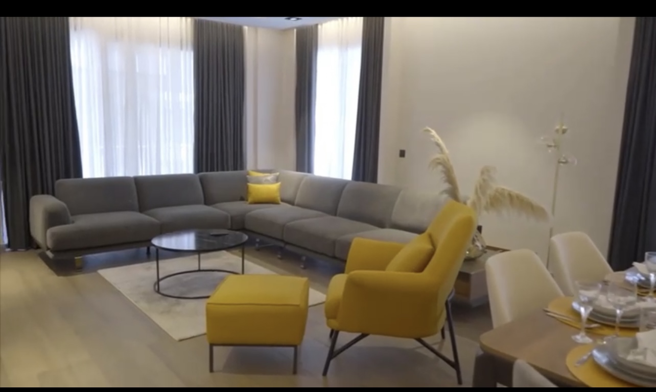 THREE BEDROOMS AT DIAMOND IN.