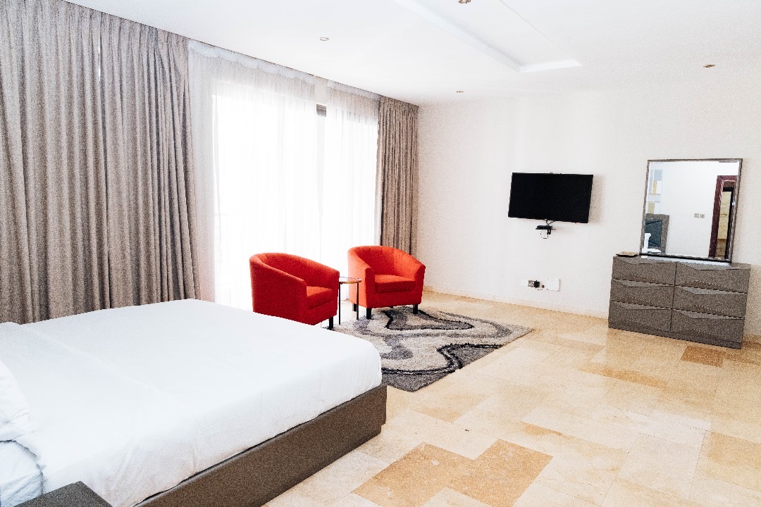 BENTLEY LUXURY TOWN HOUSE (four bedroom s)