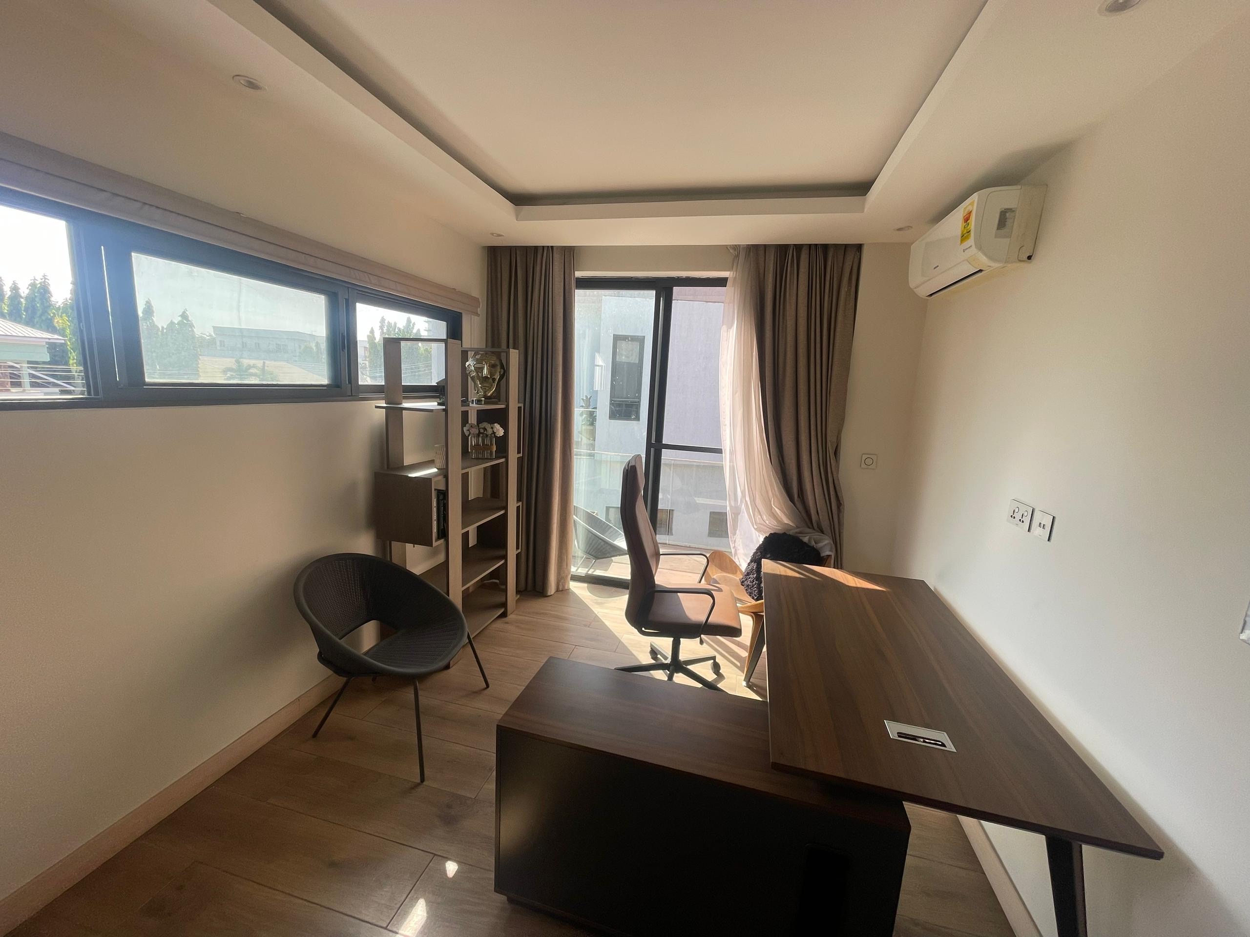 FOSTER PARK TOWNHOUSE