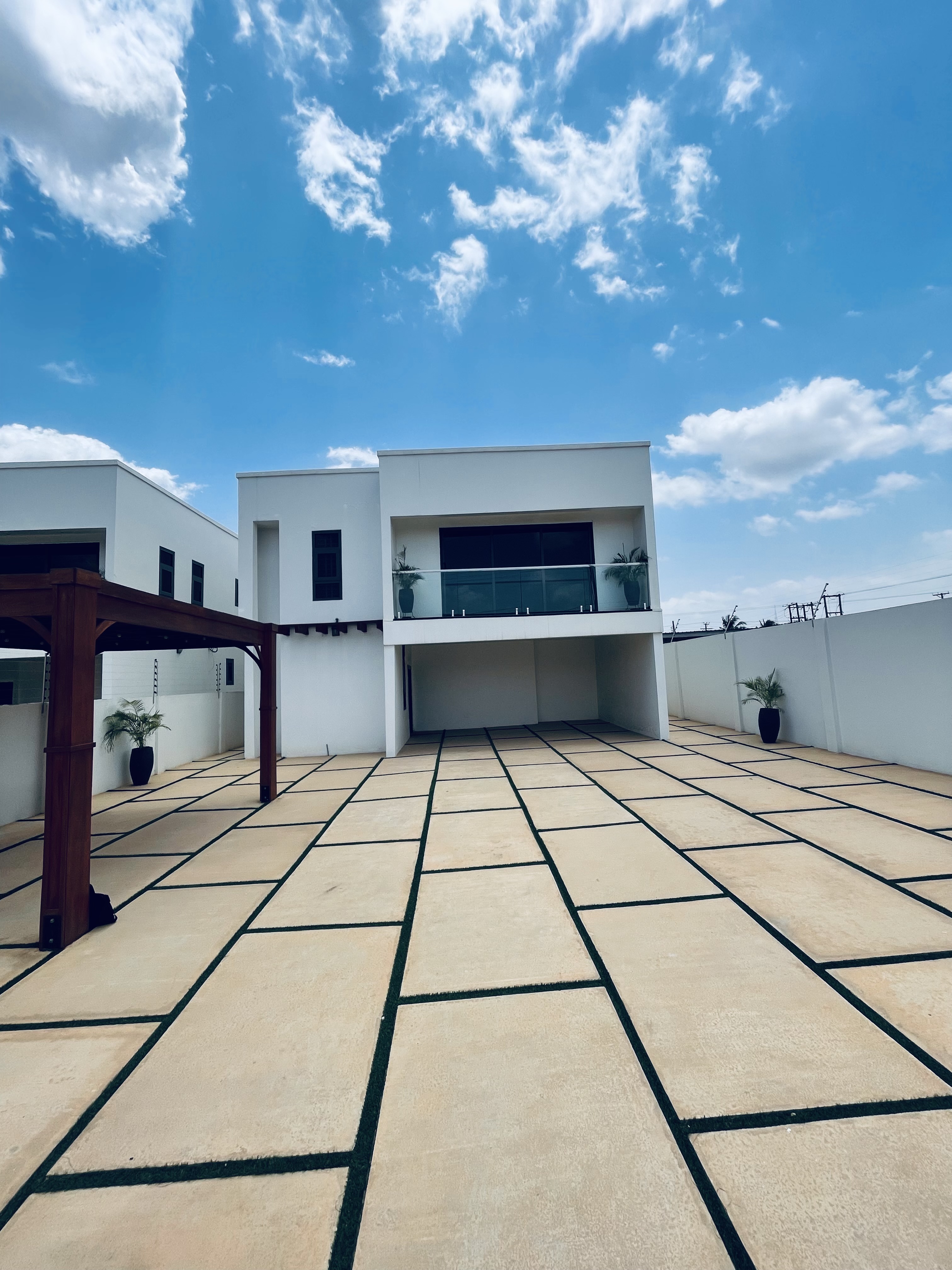 Four bedroom with BQ