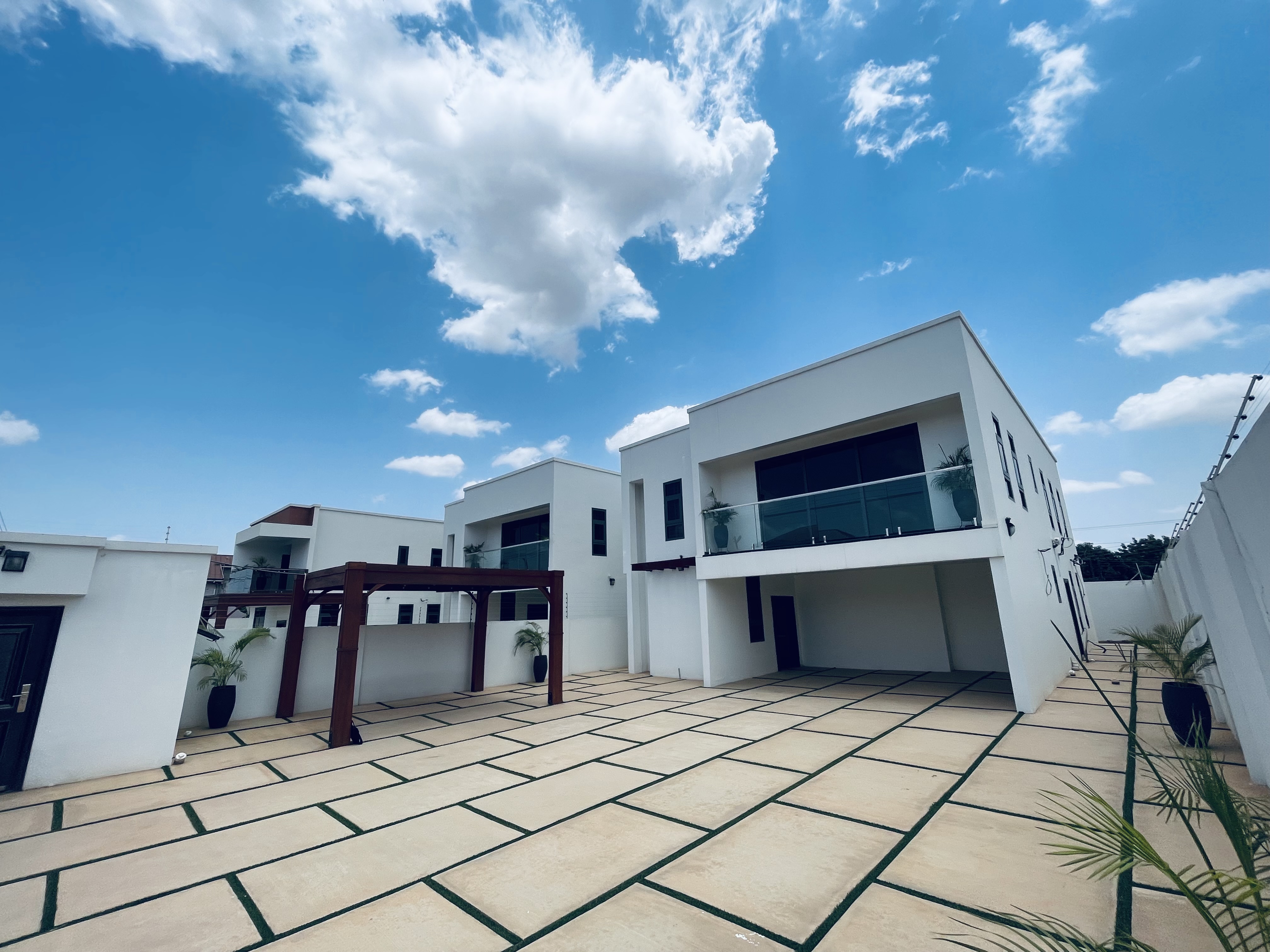 Four bedroom with BQ