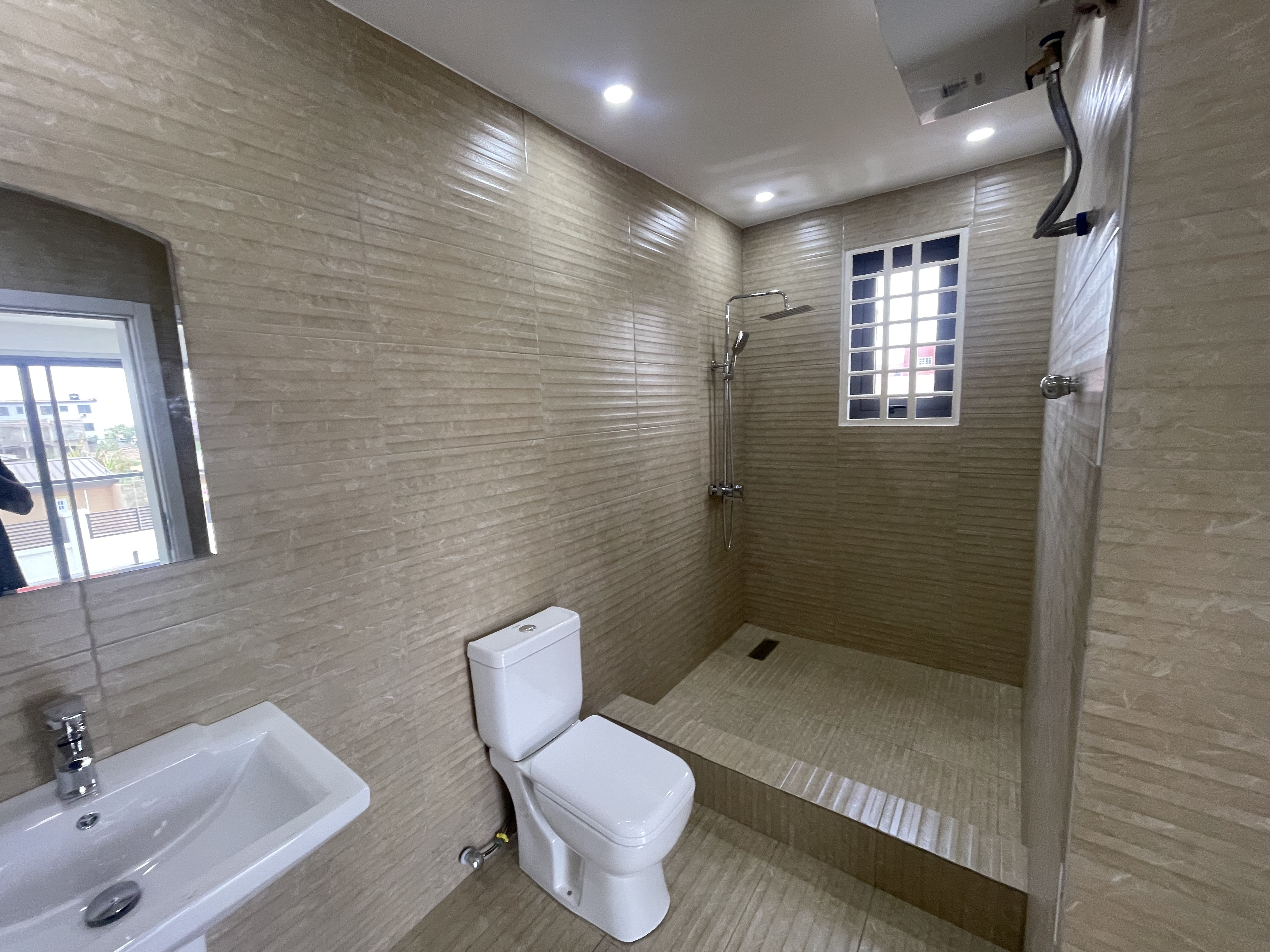 Four bedroom with BQ