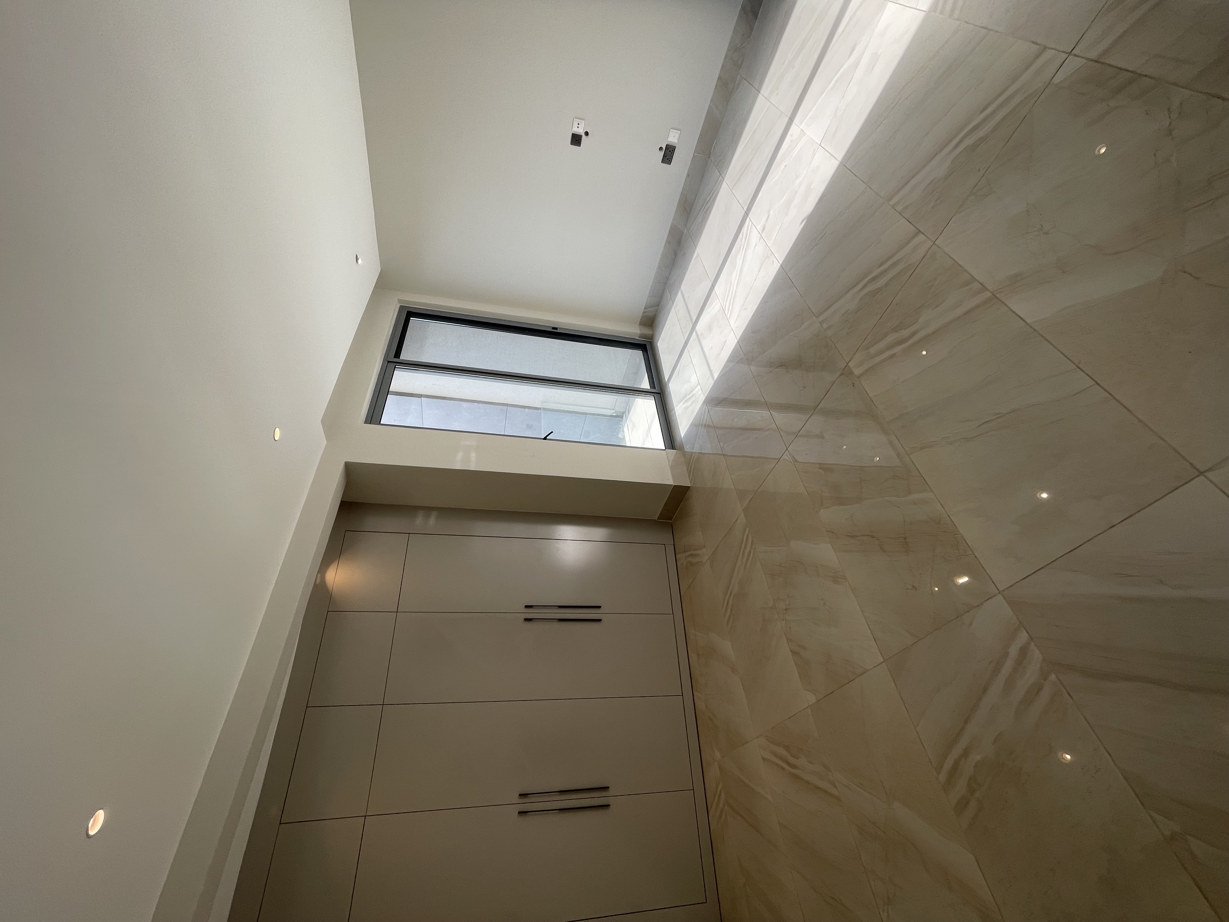 LUXURIOUS FOUR BEDROOMS HOUSES