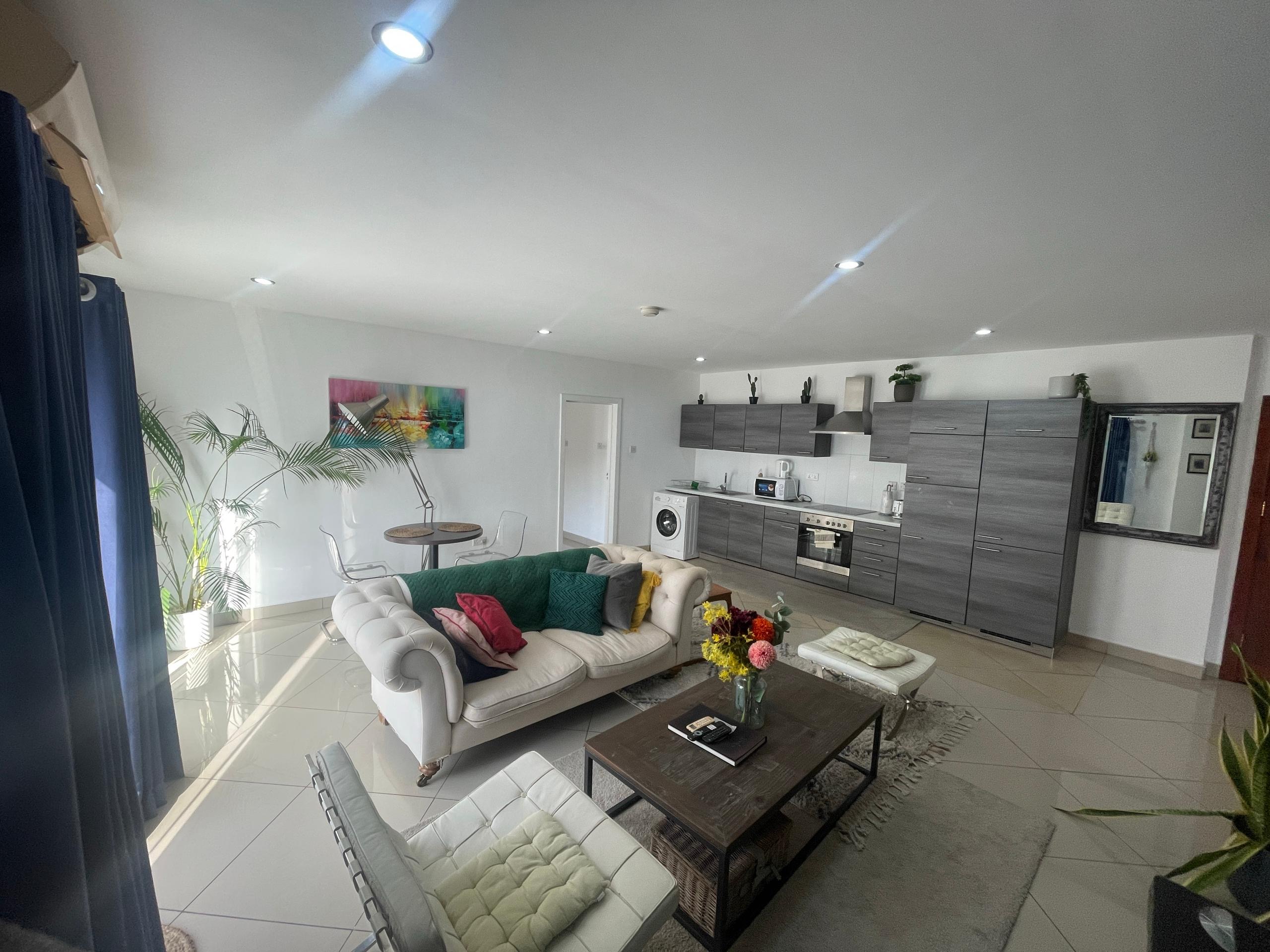 THE RESIDENCE LUXURY APARTMENT (two bedroom)