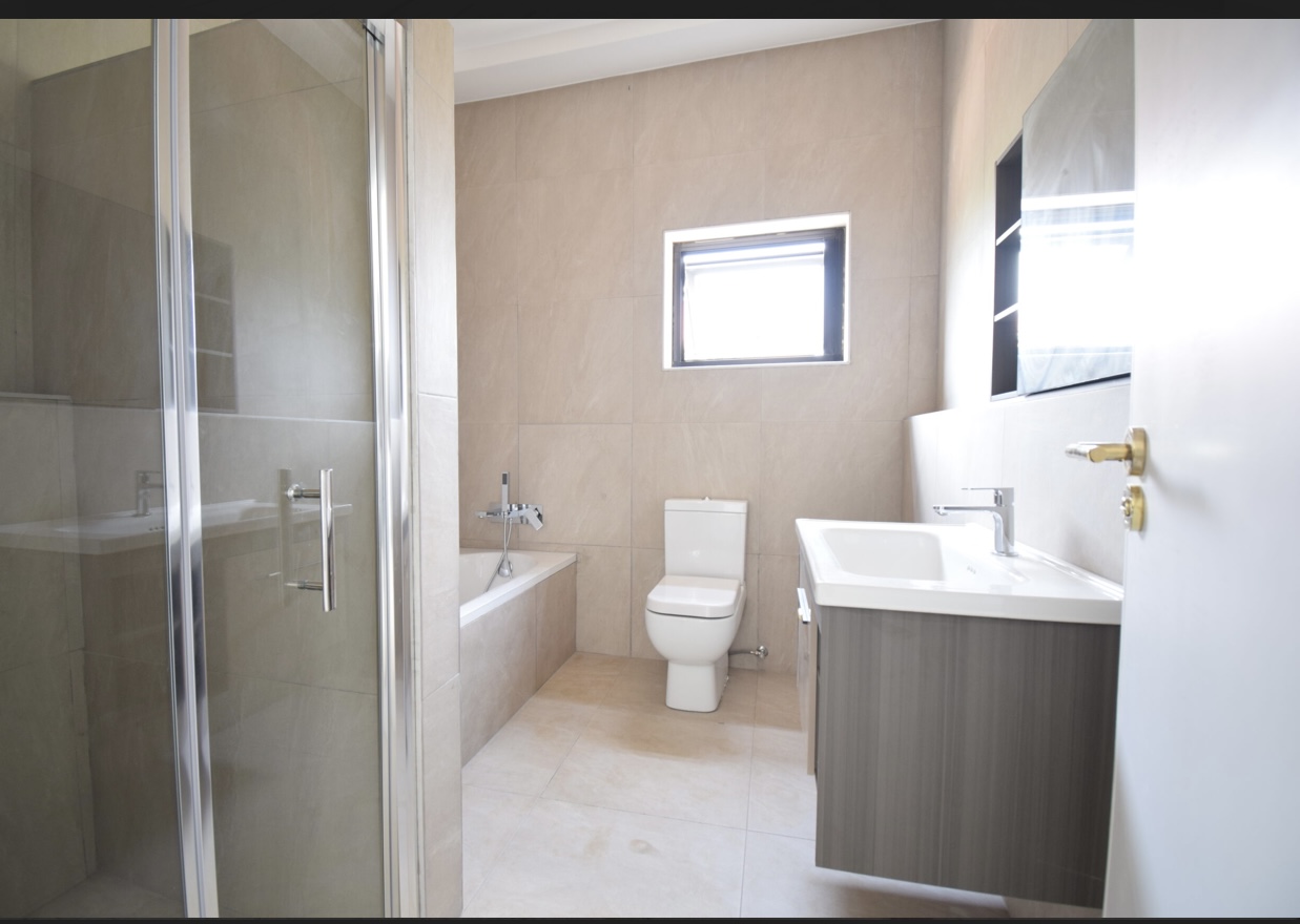 Elegant 3-Bedroom House for Sale – Adenta