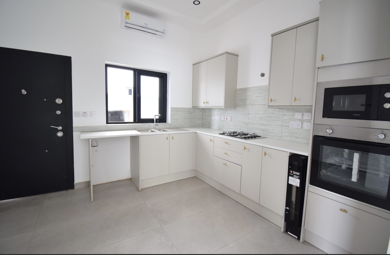 Elegant 3-Bedroom House for Sale – Adenta