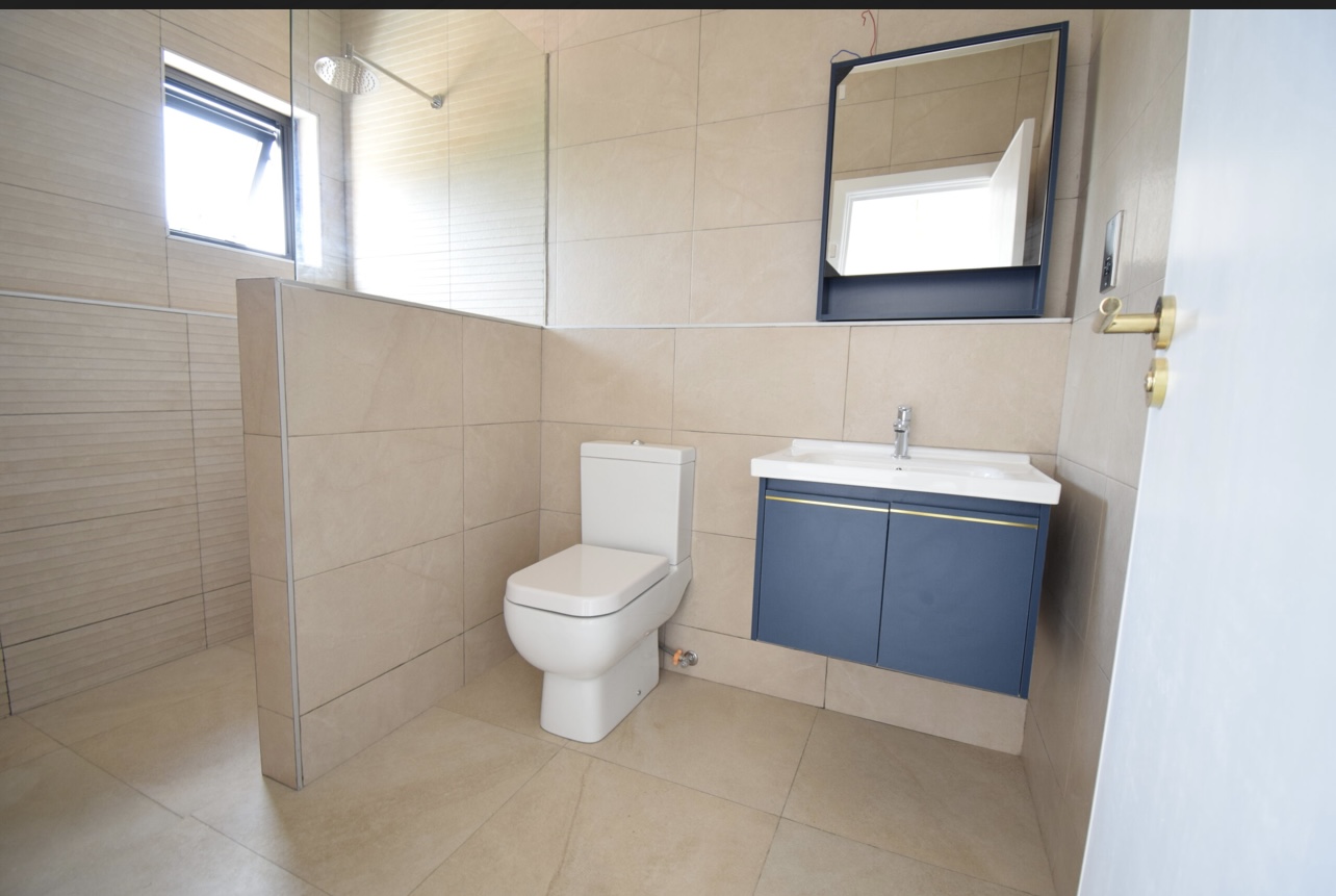 Elegant 3-Bedroom House for Sale – Adenta