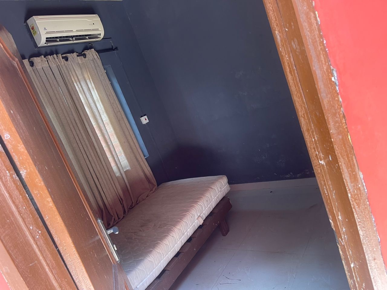 Semi R hostel