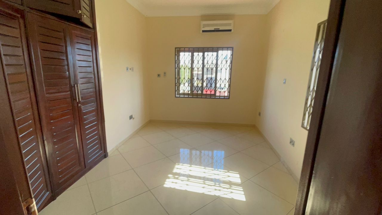 FOUR BEDROOM AT EAST LEGON