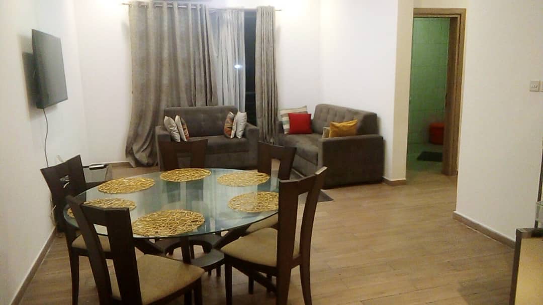 Reigns One Apartment